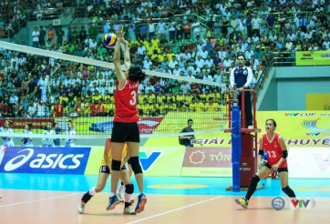 Những khoảnh khắc ấn tượng trong ngày thi đấu khai mạc VTV Cup 2016 - Tôn Hoa Sen